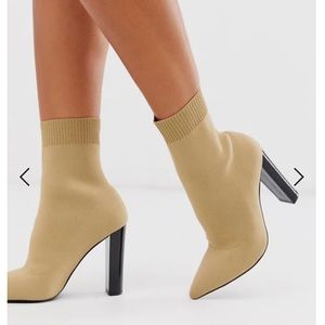 ASOS DESIGN Enhance block heel sock boots - beige